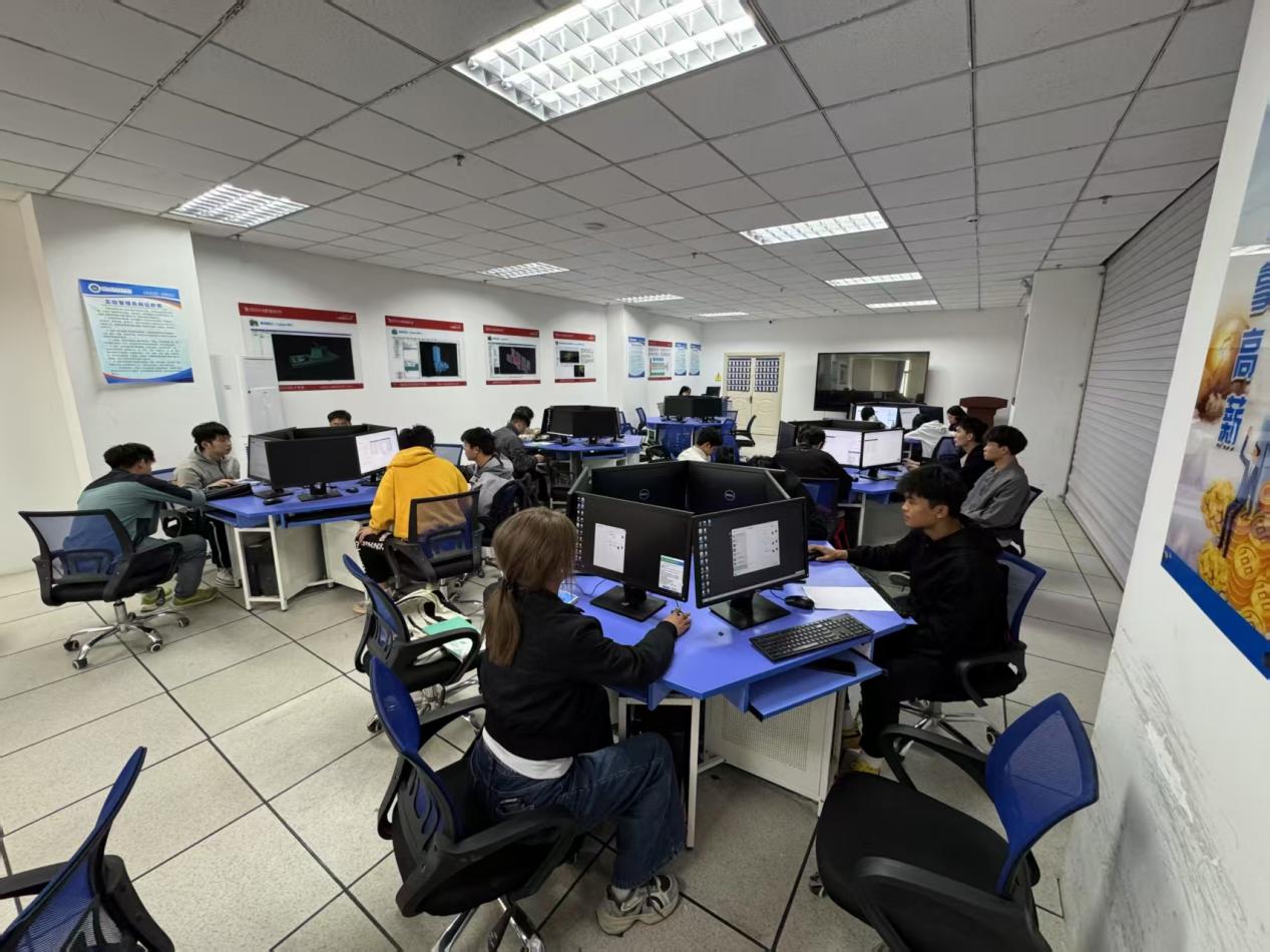 &ldquo;我为同学做实事&rdquo;携手共进,数字赋能